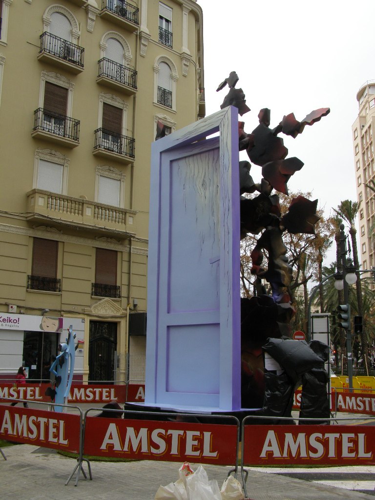 Totfalles: Av. Regne de València-San Valero